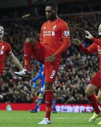  利物浦旧将传射建功，莱斯特城爆冷终结红军不败  