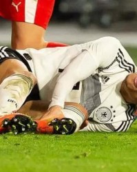  坎塞洛边路狂飙突进，曼城翼卫战术收奇效